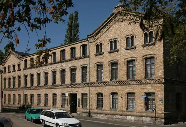 Praxis Außenansicht - Röntgenpraxis Tränsberg