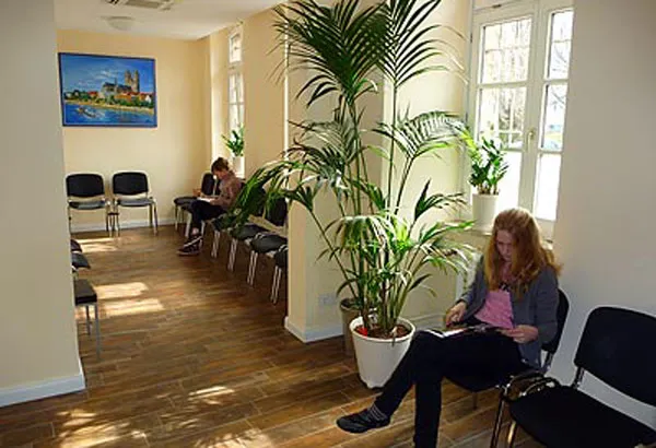Wartezimmer - Röntgenpraxis Tränsberg